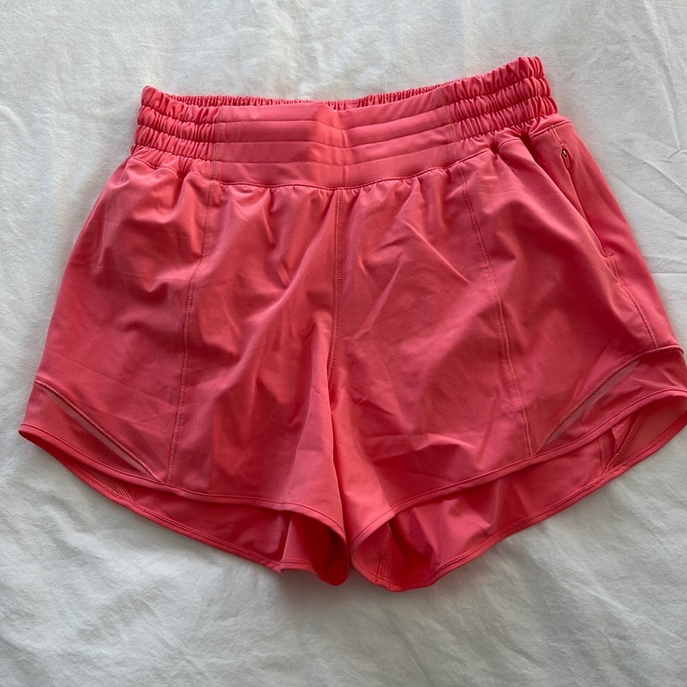 Lululemon Hotty Hot Short